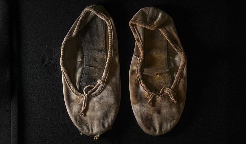 Amy Winehouse'un ikonik bale pabuçları Türk koleksiyonerde