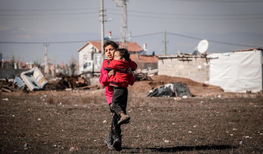 Savaşların en masum kurbanları: Çocuklar, casusluk ve cinsel istismara zorlanıyor