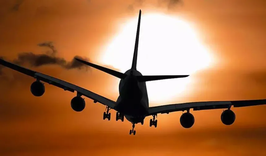 ABD'de uçuşlar 10 günlüğüne durduruldu