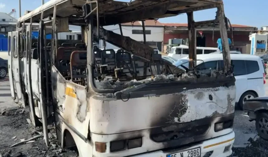 İzmir'de korkunç olay. 16 yaşındaki çocuk minibüste yandı