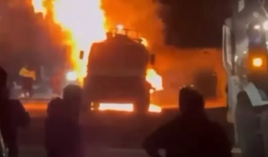 Katran yüklü tankerde yangın çıktı