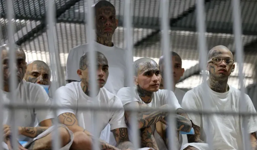 Çocuk suçlularla mücadele: El Salvador ömür boyu hapis cezası verecek