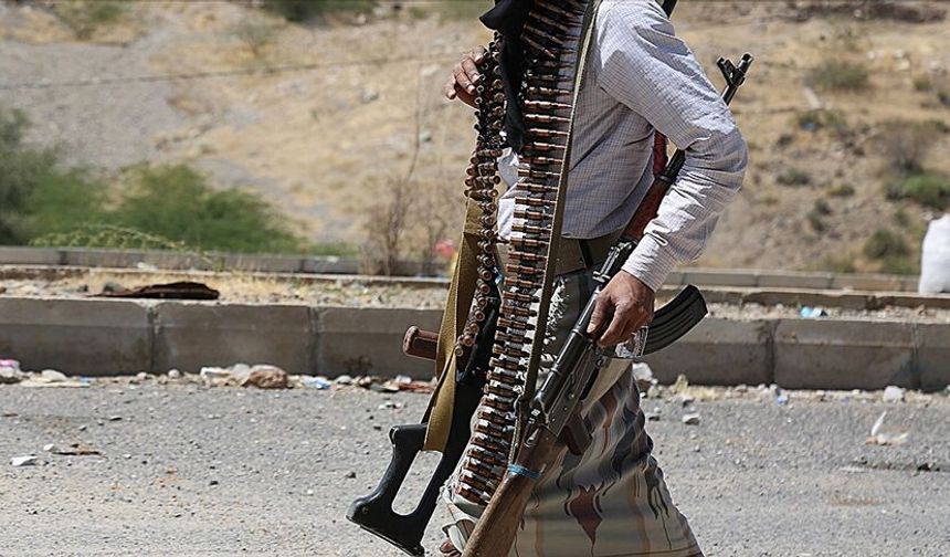 Husiler: "İran'a yönelik saldırı bölge için felaket sonuçlar doğuracaktır"