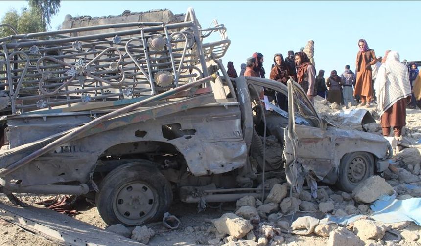 Afganistan yönetimi: Pakistan ile karşılıklı saldırılarda 52 kişi hayatını kaybetti