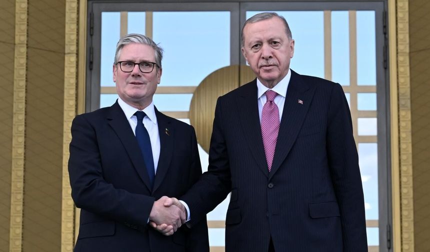 Erdoğan, Keir Starmer ile telefonda görüştü