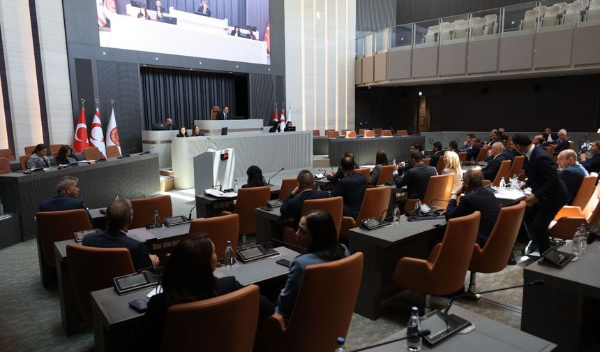 Meclis’te tasarruf tedbirleri tartışması… İncirli eleştirdi, Üstel hükümetin önlemlerini anlattı