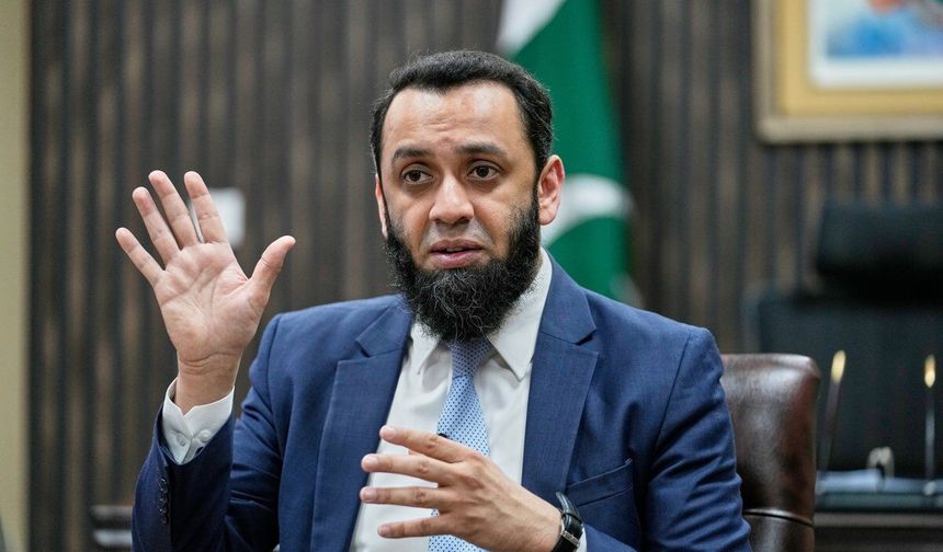 Pakistan, Suudi Arabistan, Katar ve Türkiye'nin talebiyle Afganistan operasyonlarını geçici durdurdu