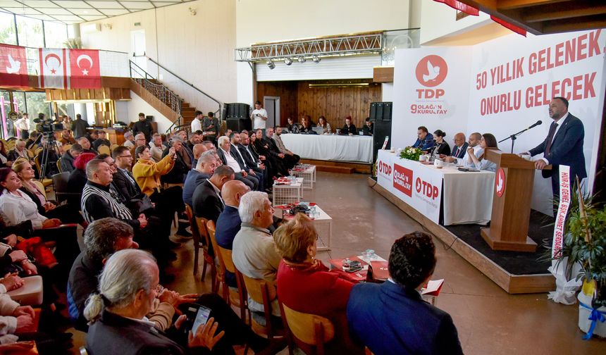 TDP’nin 9’uncu Olağan Kurultayı...Başkanlığına yeniden Zeki Çeler seçildi