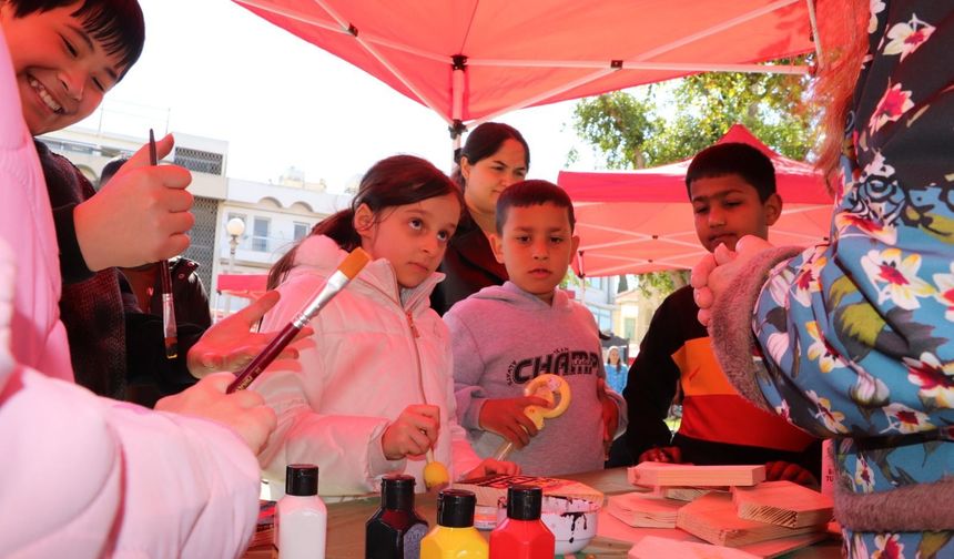 KKTC'de çocukların katıldığı sıfır atık ve geri dönüşüm etkinliği düzenlendi