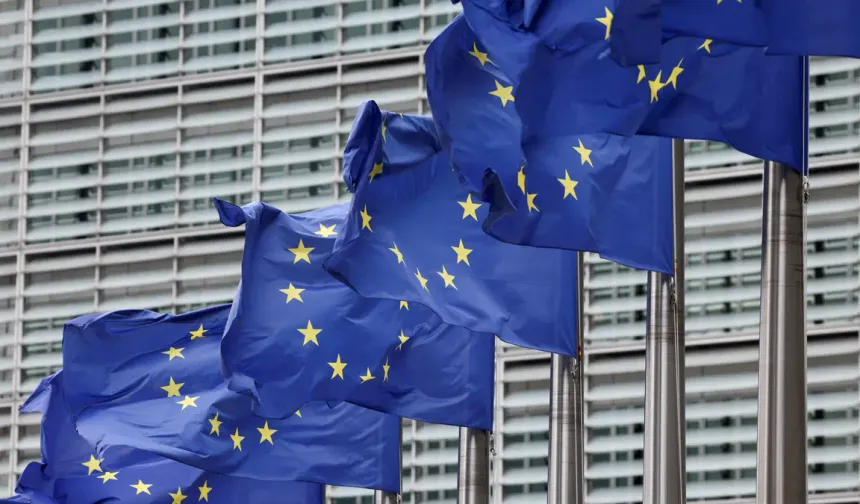 AB, 1000'den fazla vatandaşını Orta Doğu'dan tahliye etti