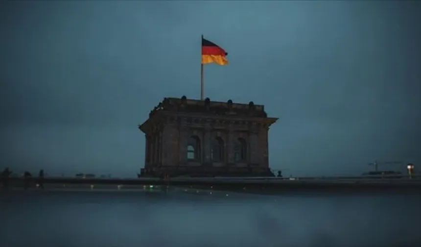 Alman savunma bakanından 'savaşa dahil olmayacağız' mesajı