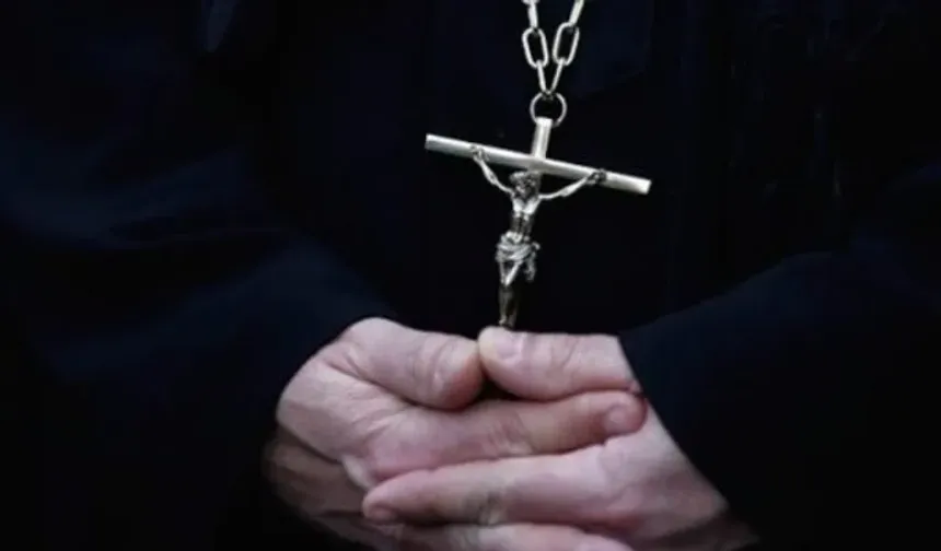 Piskoposluk kabul etti: ABD'de onlarca rahip çocukları istismar etti