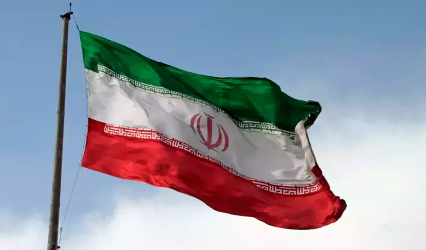 İran'dan İngiltere'ye uyarı: ABD’ye üs sağlanması İran’a saldırıya katılım sayılır