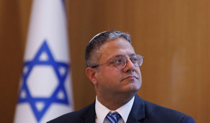 İsrail Kudüs'te 300 binden fazla bireysel silah ruhsatı başvurusuna izin verdi