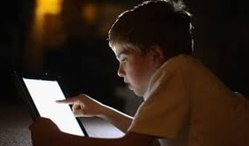 Uraloğlu: "15 yaş altındaki çocuklarımızın, sosyal medya kullanmasını istemiyoruz”