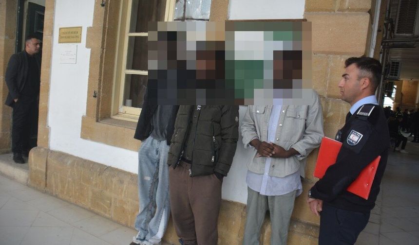 1 yılı aşkın süredir ülkede kaçak yaşadığı tespit edilen zanlılar 2 gün tutuklu kalacak