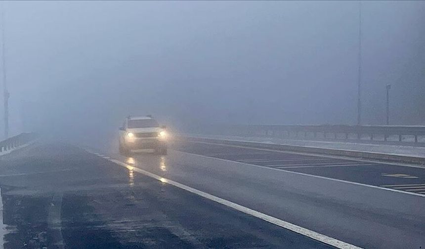 Acapulco Kavşağı ile Beşparmak Bufavento restoran arasında yoğun sis