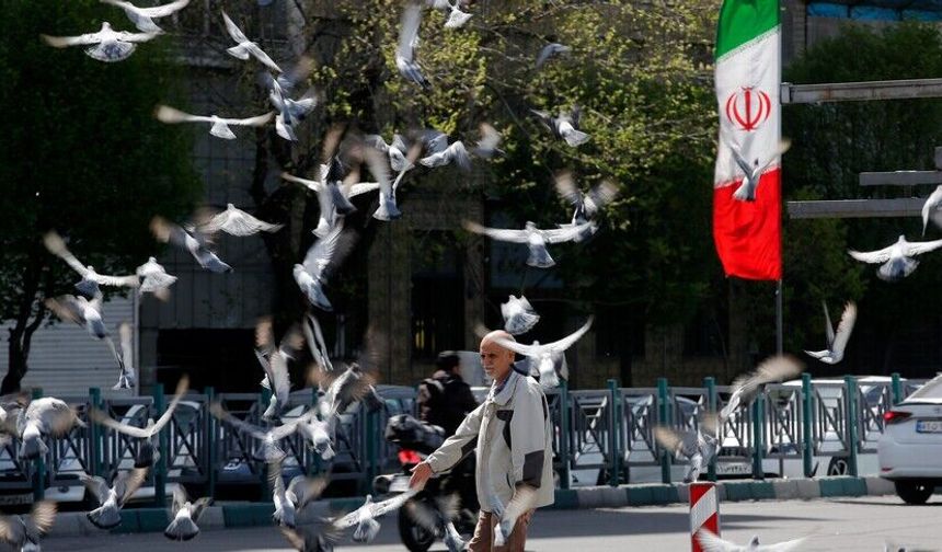 ABD ile İran arasında barış görüşmelerinin 10 Nisan'da Pakistan'da yapılması bekleniyor