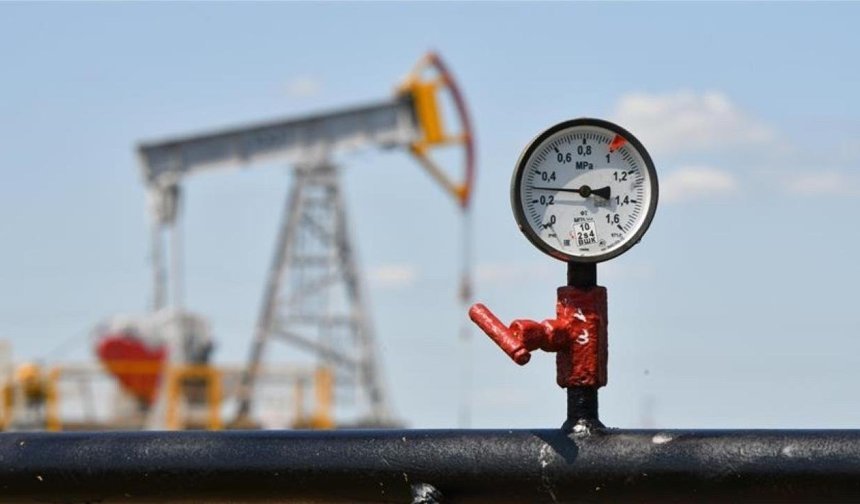 ABD'nin abluka kararı petrol fiyatlarını yükseltti...Brent petrolün varili 102,08 dolar