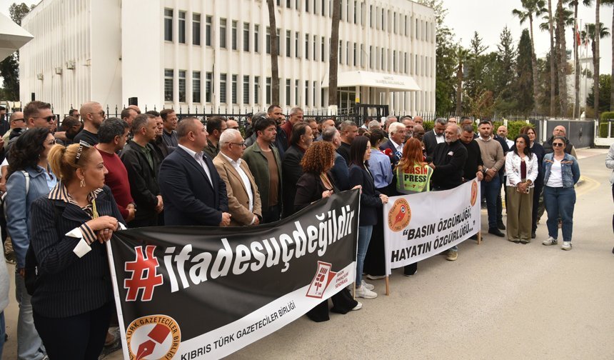 Sendikalar ve basın örgütleri, bazı medya kuruluşlarının ve gazetecilerin hesaplarına yapılan saldırıları protesto etti