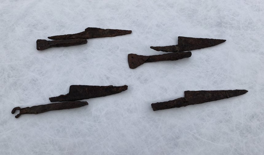 Hadrianopolis Antik Kenti'nde 1500 yıllık bıçaklar gün yüzüne çıkarıldı