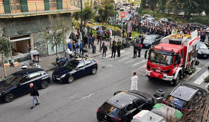 İtalya'nın Napoli kentinde banka soygunu: 25 kişi rehin alındı