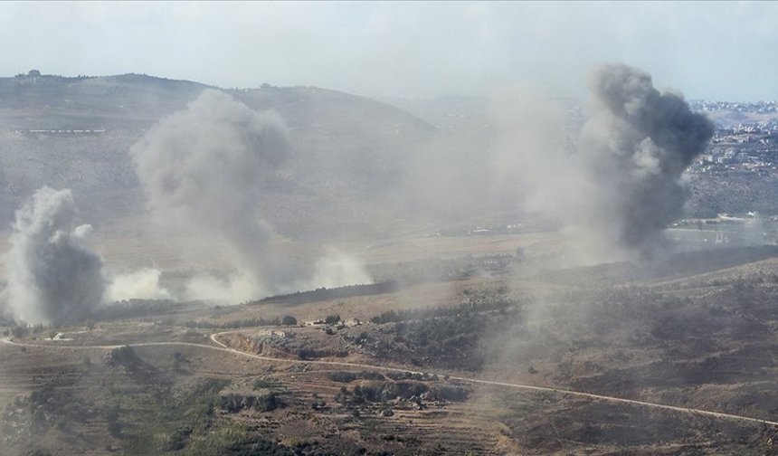 İsrail ordusu, ilk kez geçici ateşkese rağmen Lübnan'ın güneyine saldırılar düzenlediğini açıkladı