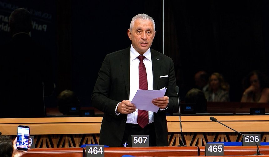 Hasan Taçoy, AKPA’da Kıbrıslı Türklere uygulanan izolasyonu gündeme taşıdı