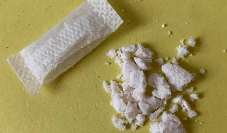 Fransa'da nikotin poşeti ve sakızı yasaklandı