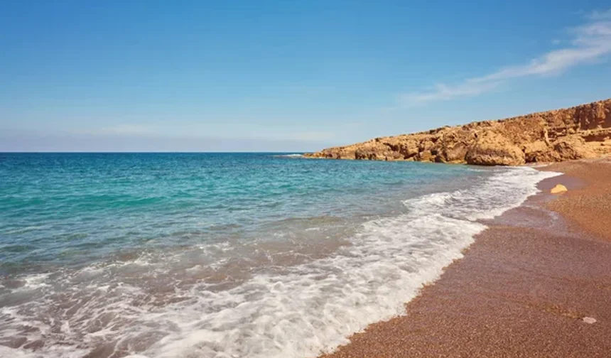 Akama sahilinde bir erkek cesedi bulundu