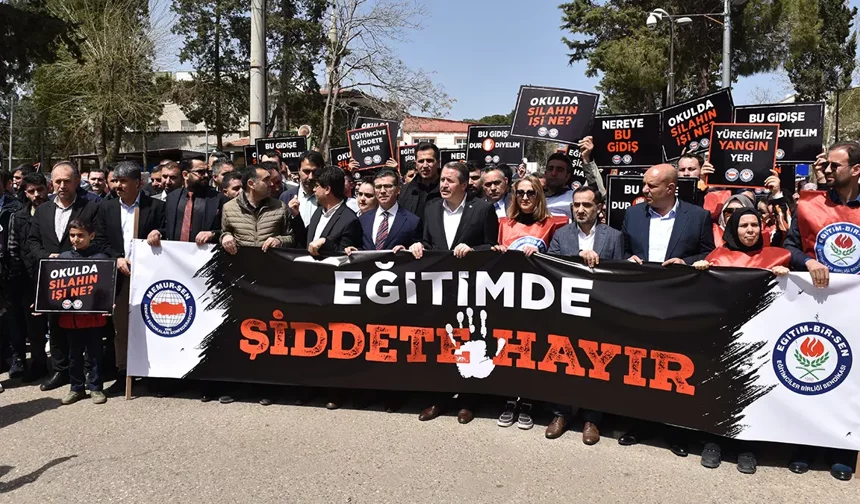 Sendikalardan "Eğitimde şiddete hayır" prostestosu