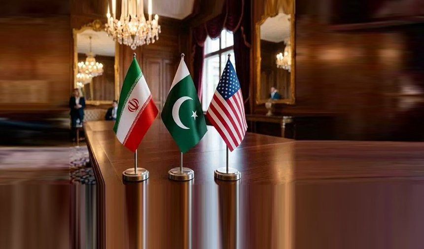 Pakistanlı yetkililer: İran, Hürmüz Boğazı'ndaki gerilime rağmen ABD ile müzakerelere katılacak