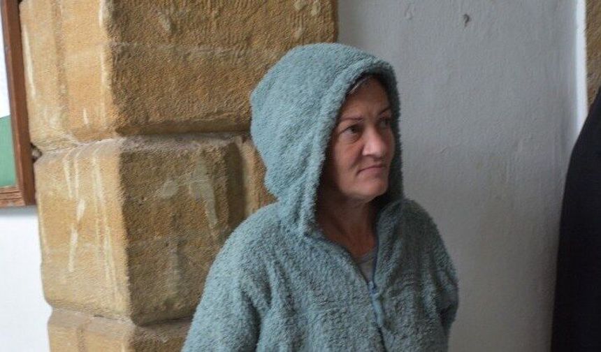 Boşanma Aşamasındaki Eşini Çakıyla Yaraladı