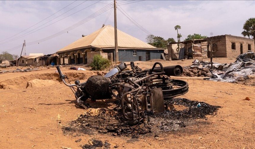 Nijerya'da yanlışlıkla düzenlenen hava saldırılarında 100'den fazla kişi öldü