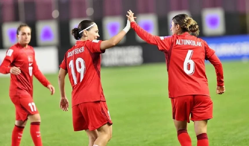 Türkiye A Milli Kadın Futbol Takımı, FIFA dünya sıralamasında 7 basamak yükseldi