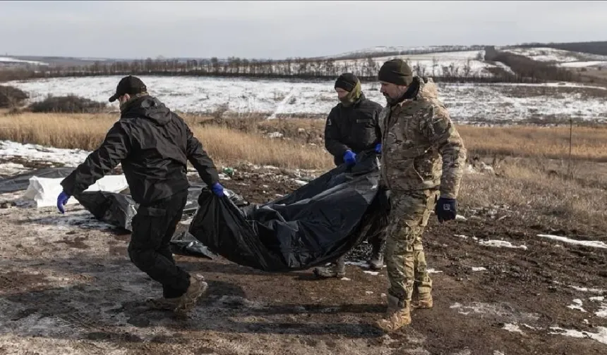 Ukrayna ve Rusya arasında savaşta ölen askerlerin cenaze değişimi yapıldı