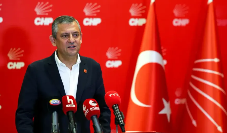 Özgür Özel: "Zaman geçirmeksizin kurultay kararının alınması gerekiyor"