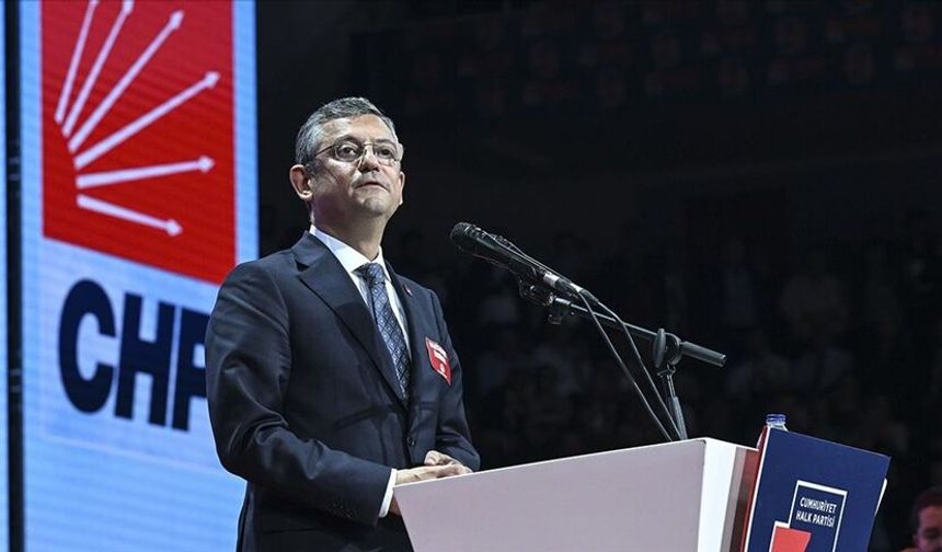 TBMM'nin internet sitesinde Özgür Özel'in unvanı CHP Grup Başkanı olarak değiştirildi