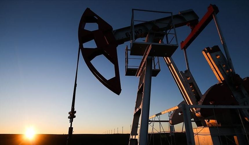 Brent petrolün varil fiyatı 82,75 dolar
