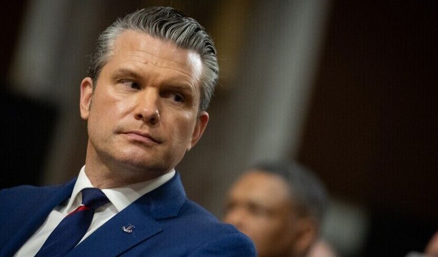 ABD Savunma Bakanı Hegseth'in 9 üst düzey askeri yetkilinin terfilerini engellediği iddia edildi