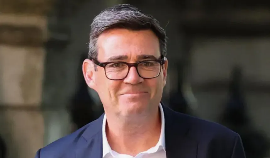 İngiltere'de iktidardaki İşçi Partisi'nin yeni lideri Andy Burnham oldu