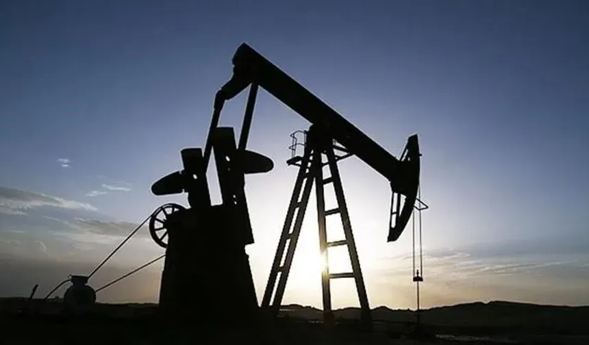 ABD'de yaklaşan seçimler petrol fiyatlarında sert yükseliş beklentisini sınırlıyor
