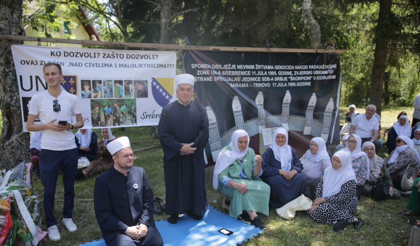 Bosna Hersek'teki savaşta kurşuna dizilen 6 Srebrenitsalı genç, ölümlerinin 31'inci yılında anıldı