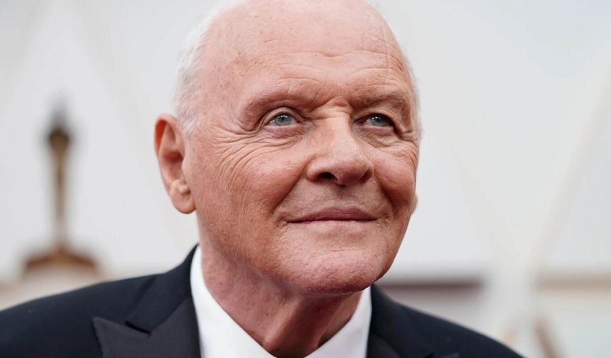 Anthony Hopkins'in klasik müzik albümü listeleri altüst etti