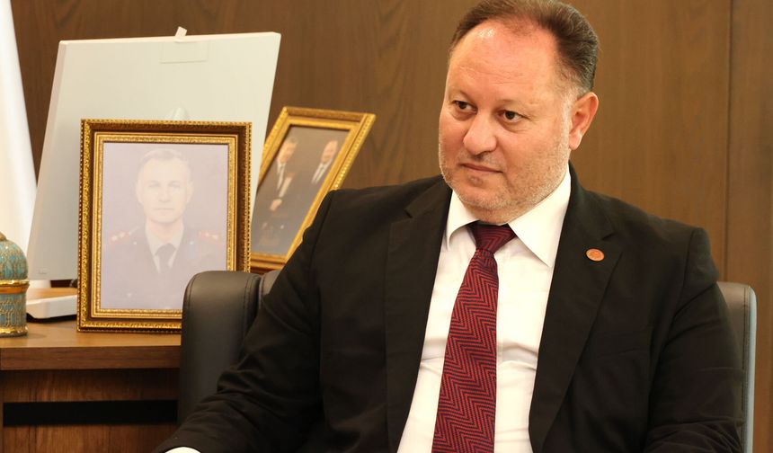 Öztürkler: “Yükseköğrenimin mutfağındaki öğrencilerin Cumhuriyet Meclisi’nde kongre yapması önemli”