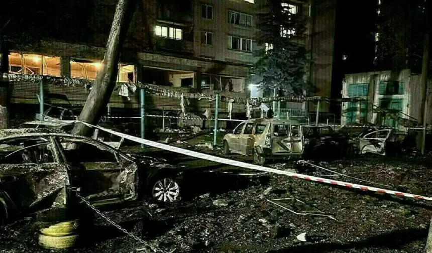 Ukrayna: "Rusya'nın minibüse İHA'yla düzenlediği saldırıda 4 kişi öldü, 5 kişi yaralandı"