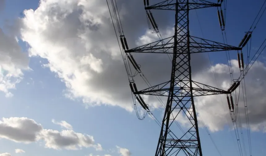 Güney Kıbrıs'ta elektrik kesintilerine yol açan teknik sorun hâlâ çözülmedi