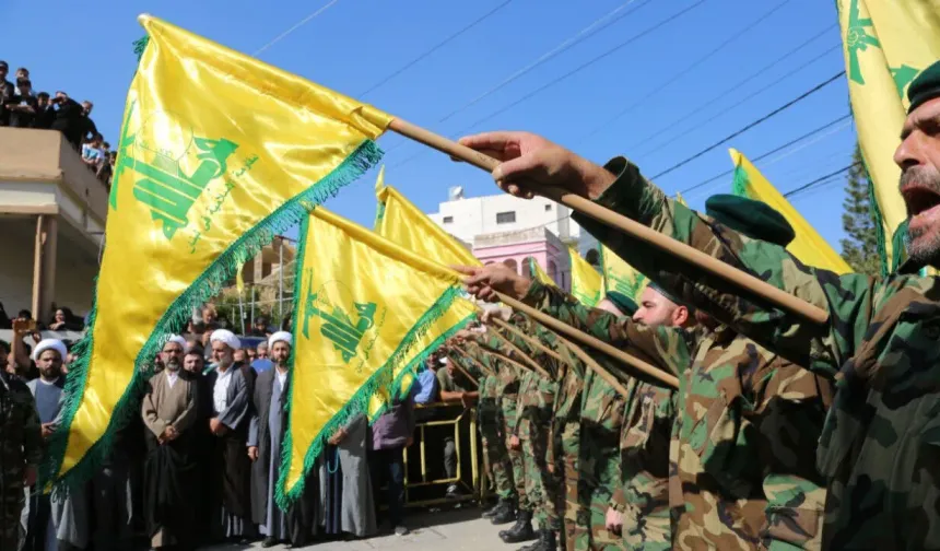 Hizbullah, ABD'nin, kendisini "İran rejimine bağlı terör örgütü" olarak tanımlamasına tepki gösterdi