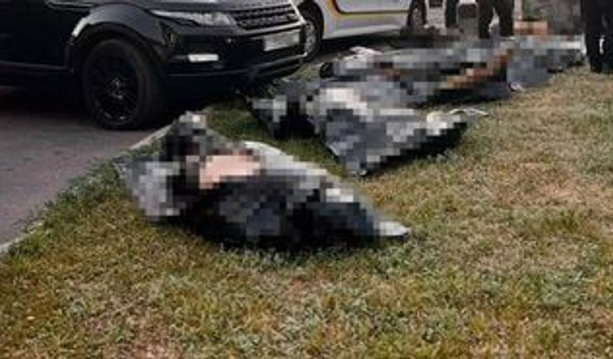 İngiltere'de polis aracı ile otomobilin çarpıştığı kazada çok sayıda kişi öldü