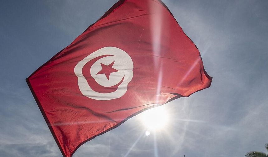 Tunus’ta düzensiz göçmenleri taşıyan teknenin batması sonucu 4 kişinin cesedine ulaşıldı